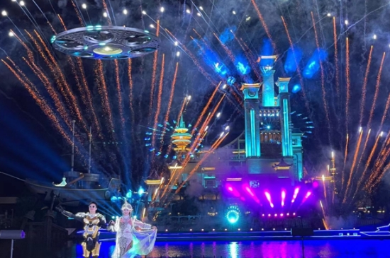 Illuminating the Night Sky Safely: Embracing the Joy of Fireworks Without Igniting a Blaze